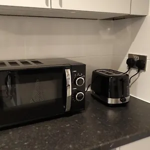 Oliver Wests Beautiful 2 Bedroom Sleeps 4 Apartment Scarborough