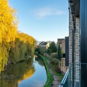 The Holt York-charming House With 3 Bedrooms Holiday home York